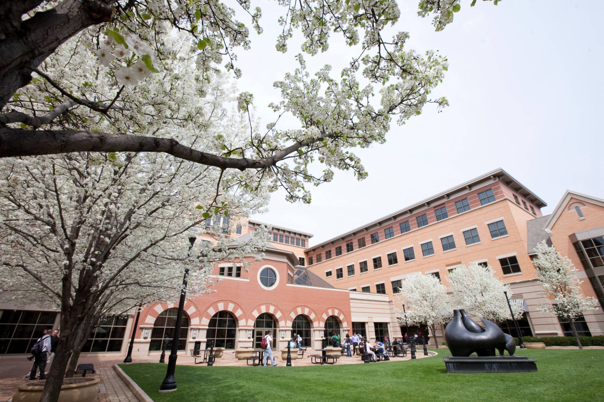 photo of devos building on pew campus from view of courtyard